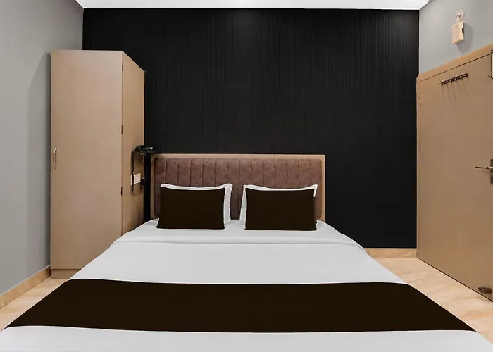 Sandhya Paying Guest House And Dormitory